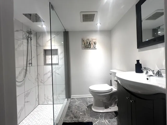 Additional image 38 of 307 Indian Rd Cres