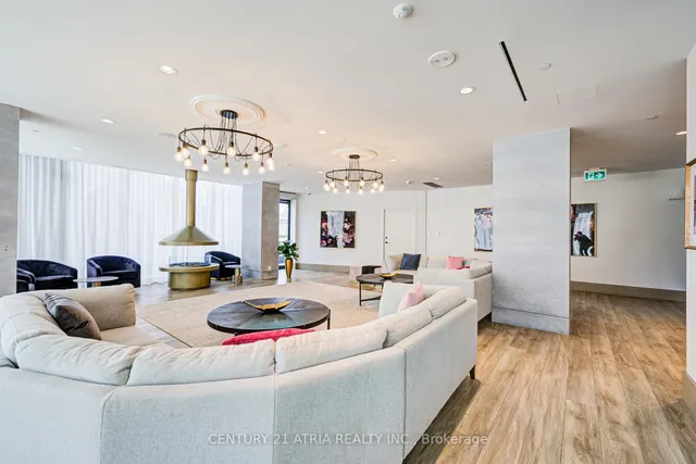 Additional image 33 of 60 Shuter St Unit 1010