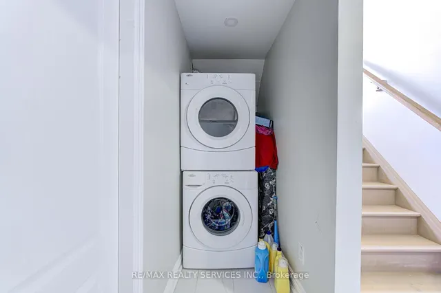 Additional image 41 of 25 Hibiscus Crt