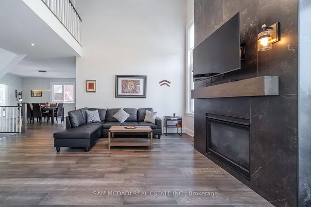 Additional image 34 of 2163 Deyncourt Dr