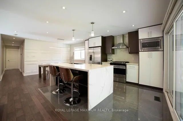 Additional image 9 of 76 Langholm Dr