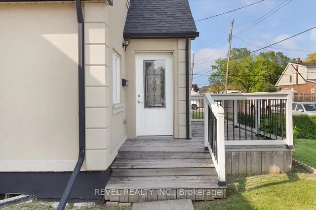 Additional image 3 of 233 Normanhurst Ave