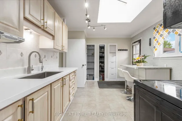 Additional image 9 of 16 Frith Rd