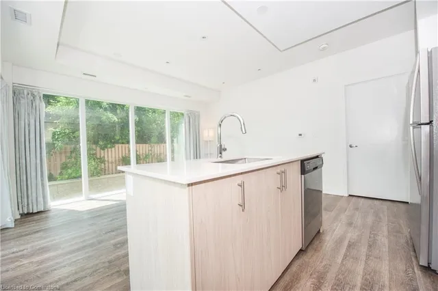 Additional image 28 of 16 Markle Cres Unit 209