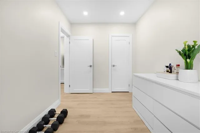 Additional image 24 of 20 Camille Crt