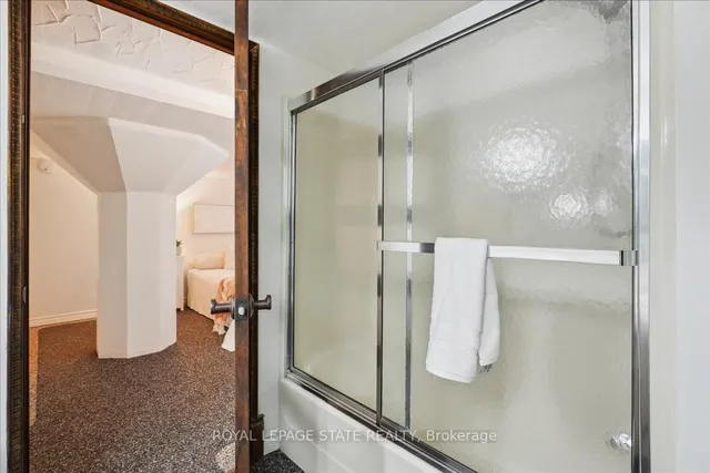 Additional image 35 of 50 Main St Unit 313