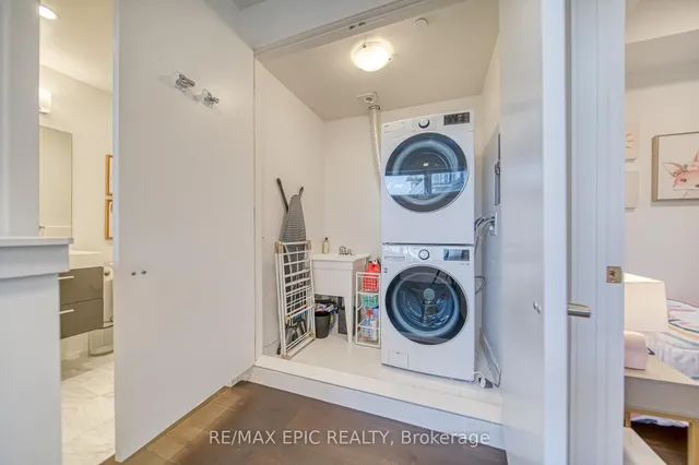 Additional image 32 of 165 Pears Ave Unit TH16