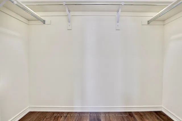 Additional image 24 of 436 Royal West Dr