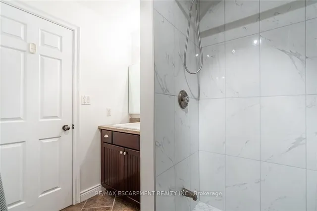 Additional image 26 of 1351 HAZELTON Blvd