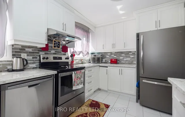 Additional image 4 of 170 Clarence St