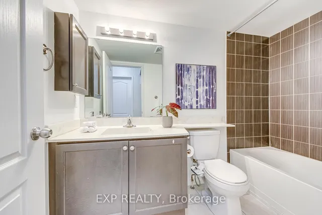 Additional image 27 of 2484 Post Rd Unit 28