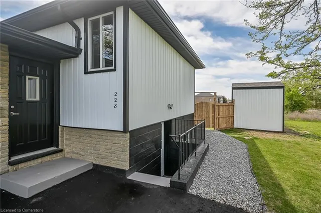 Additional image 5 of 228 Eaglewood Dr