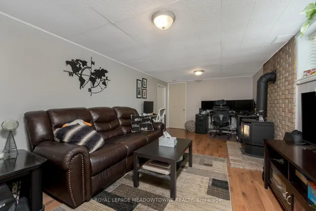 Additional image 25 of 30 Lesbury Ave