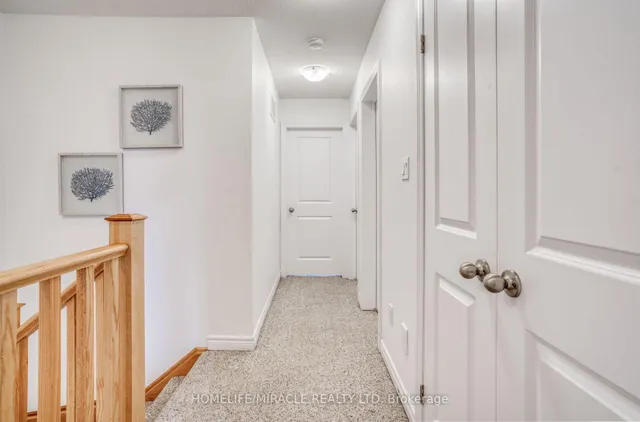 Additional image 21 of 19 Pinot Cres