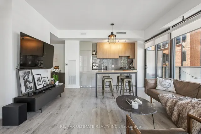 Additional image 14 of 161 Roehampton Ave Unit 601