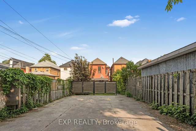 Additional image 34 of 133 Wentworth St
