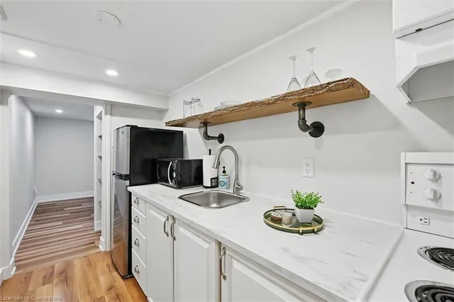 Additional image 24 of 105 Weir St