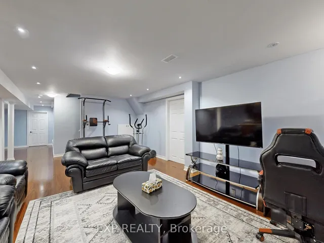Additional image 36 of 10 Crystalhill Dr