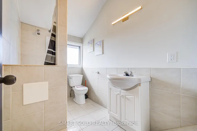 Additional image 10 of 1366 Davenport Rd