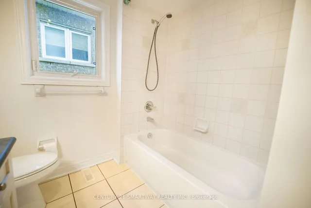 Additional image 38 of 5 Rocky Point Cres