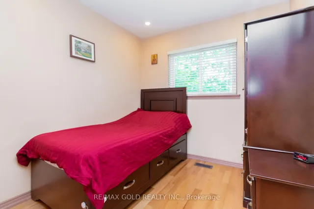 Additional image 21 of 17 Darras Crt Unit 114