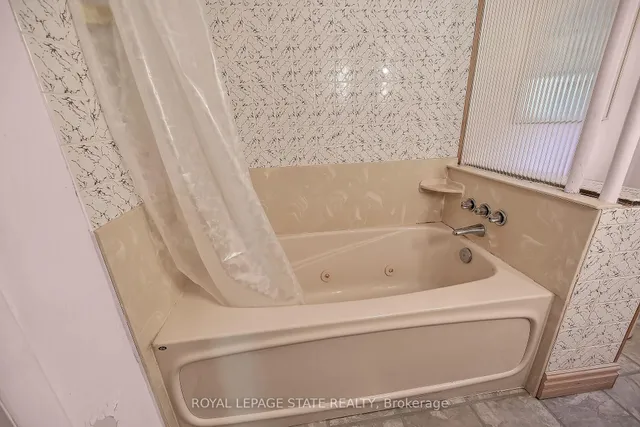 Additional image 24 of 559 Westview Ave