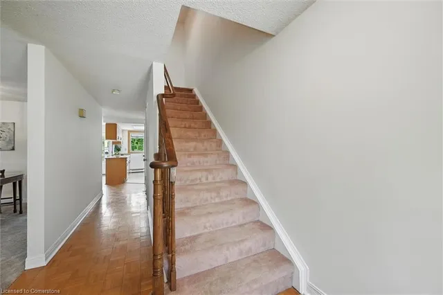 Additional image 15 of 2066 Brant St Unit 3