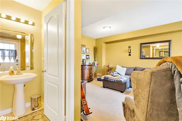 Additional image 16 of 454 Beach Blvd Unit 20