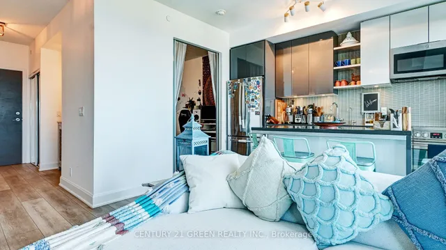 Additional image 26 of 33 Shore Breeze Dr Unit 2811