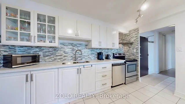 Additional image 14 of 714 The West Mall Unit 1710