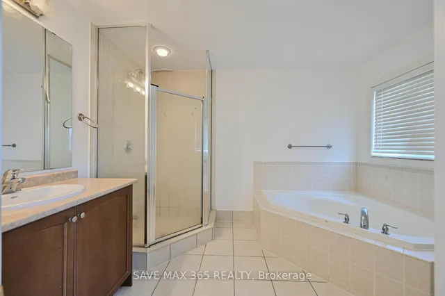 Additional image 35 of 330 Giddings Cres