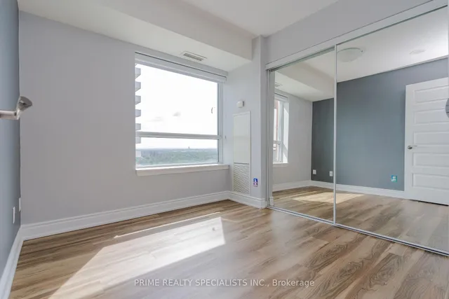 Additional image 27 of 215 queen St Unit 2006