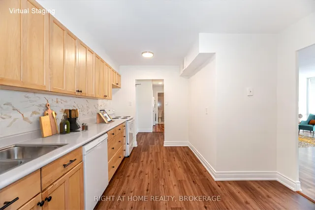 Additional image 10 of 714 The West Mall Unit 811