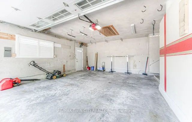 Additional image 19 of 211 RIPPLEWOOD Cres