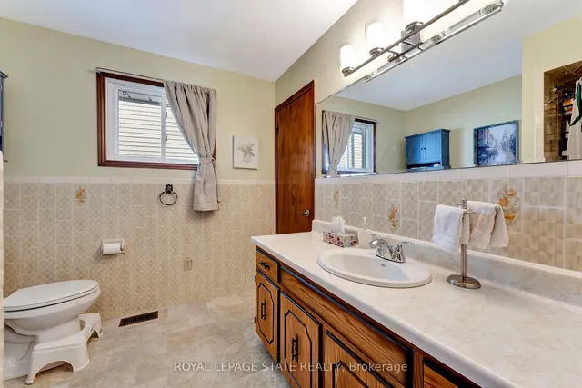 Additional image 30 of 76 Firenze St