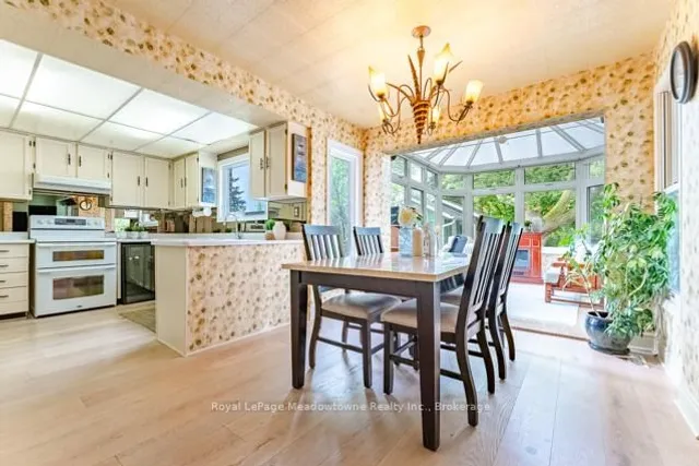 Additional image 11 of 690 Robertson Cres