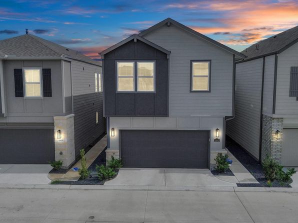10053 Cloud Mist Dr, Houston, TX 77080