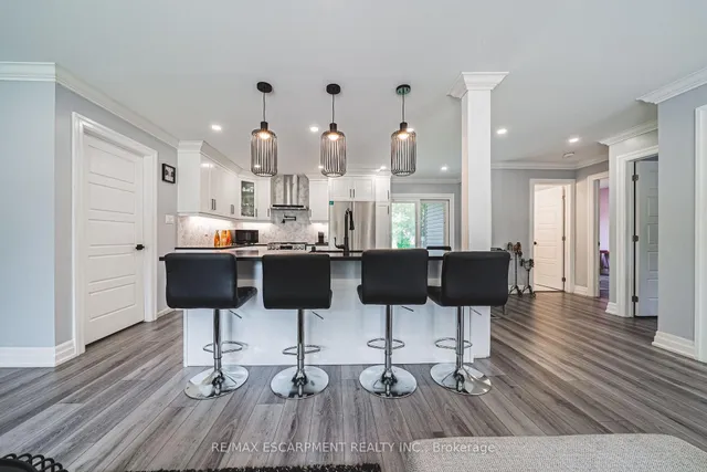 Additional image 11 of 302 East 43rd St