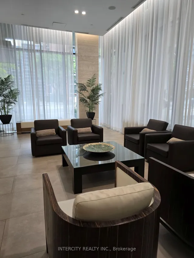 Additional image 3 of 70 Roehampton Ave Unit 1612