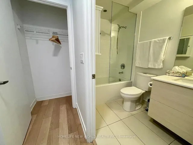 Additional image 6 of 210 Simcoe St Unit 402