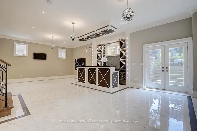 Additional image 39 of 93 Parkview Ave