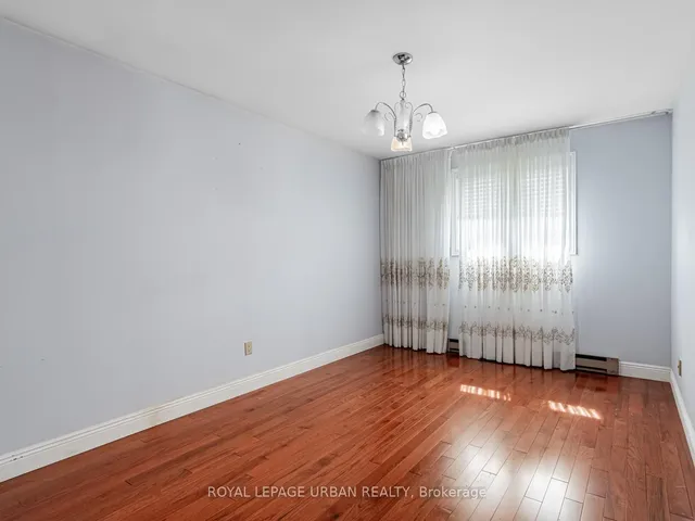 Additional image 25 of 122 Hildenboro Sq
