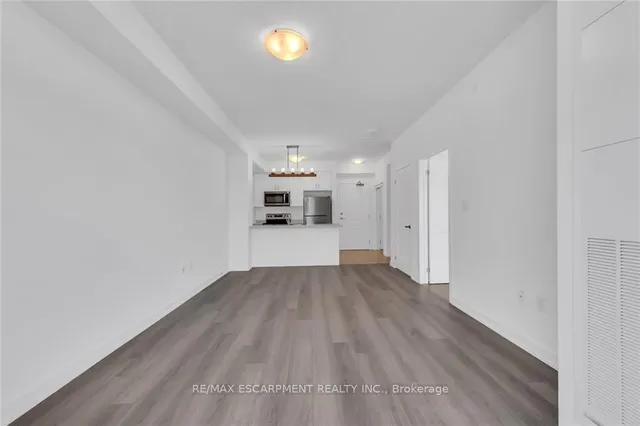 Additional image 22 of 460 Dundas St Unit 331