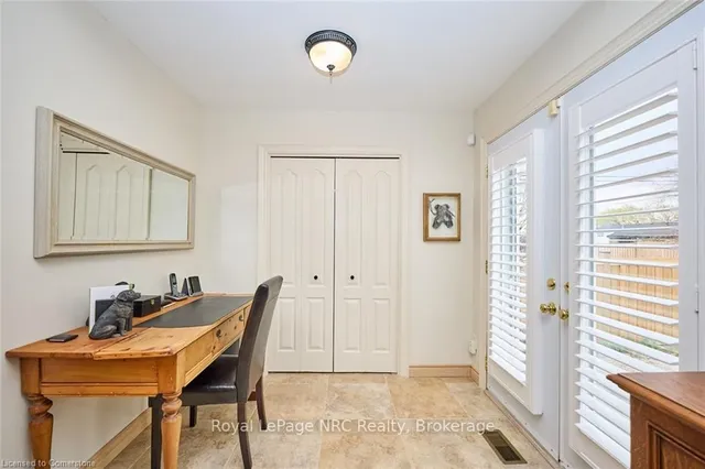 Additional image 16 of 30 Carmen Ave