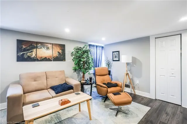 Additional image 19 of 47 Wellington St