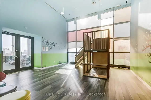 Additional image 18 of 19 Singer Crt Unit 921