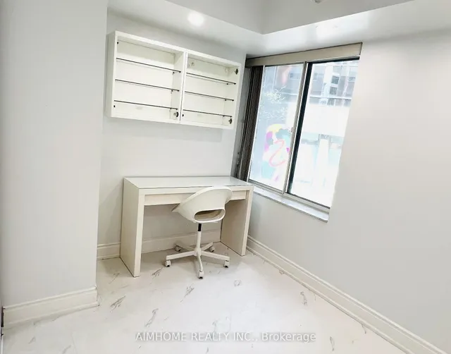 Additional image 19 of 33 University Ave Unit 207