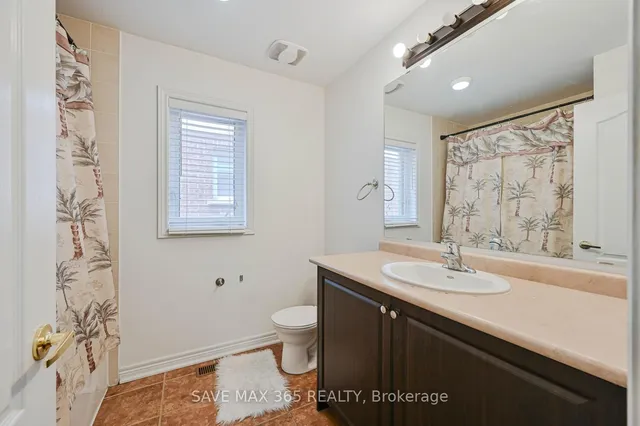 Additional image 45 of 330 Giddings Cres