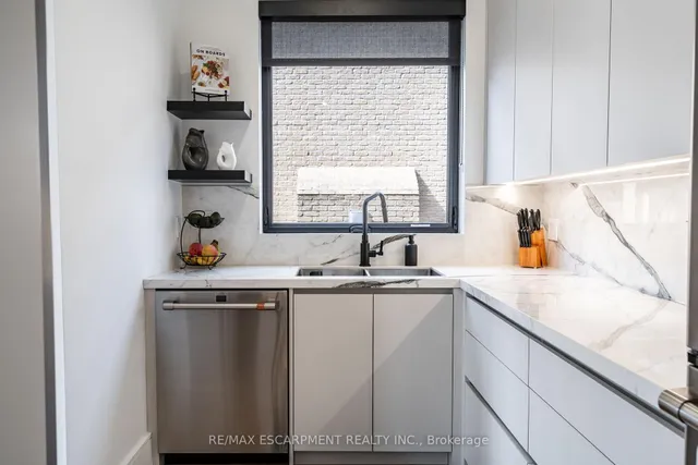 Additional image 12 of 86 Valleyview Dr