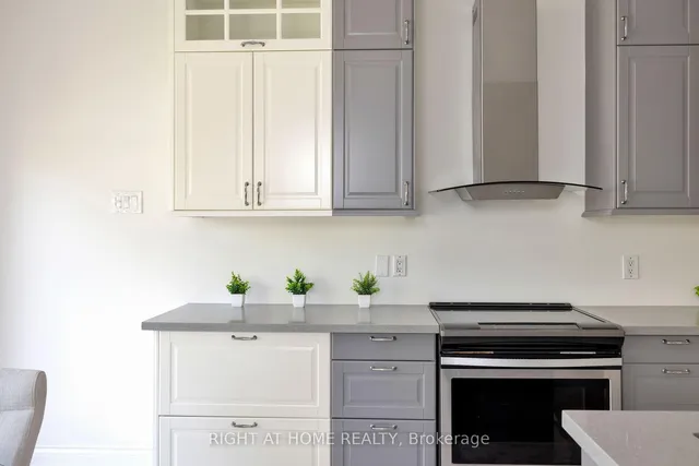 Additional image 19 of 2591 Castle Hill Cres